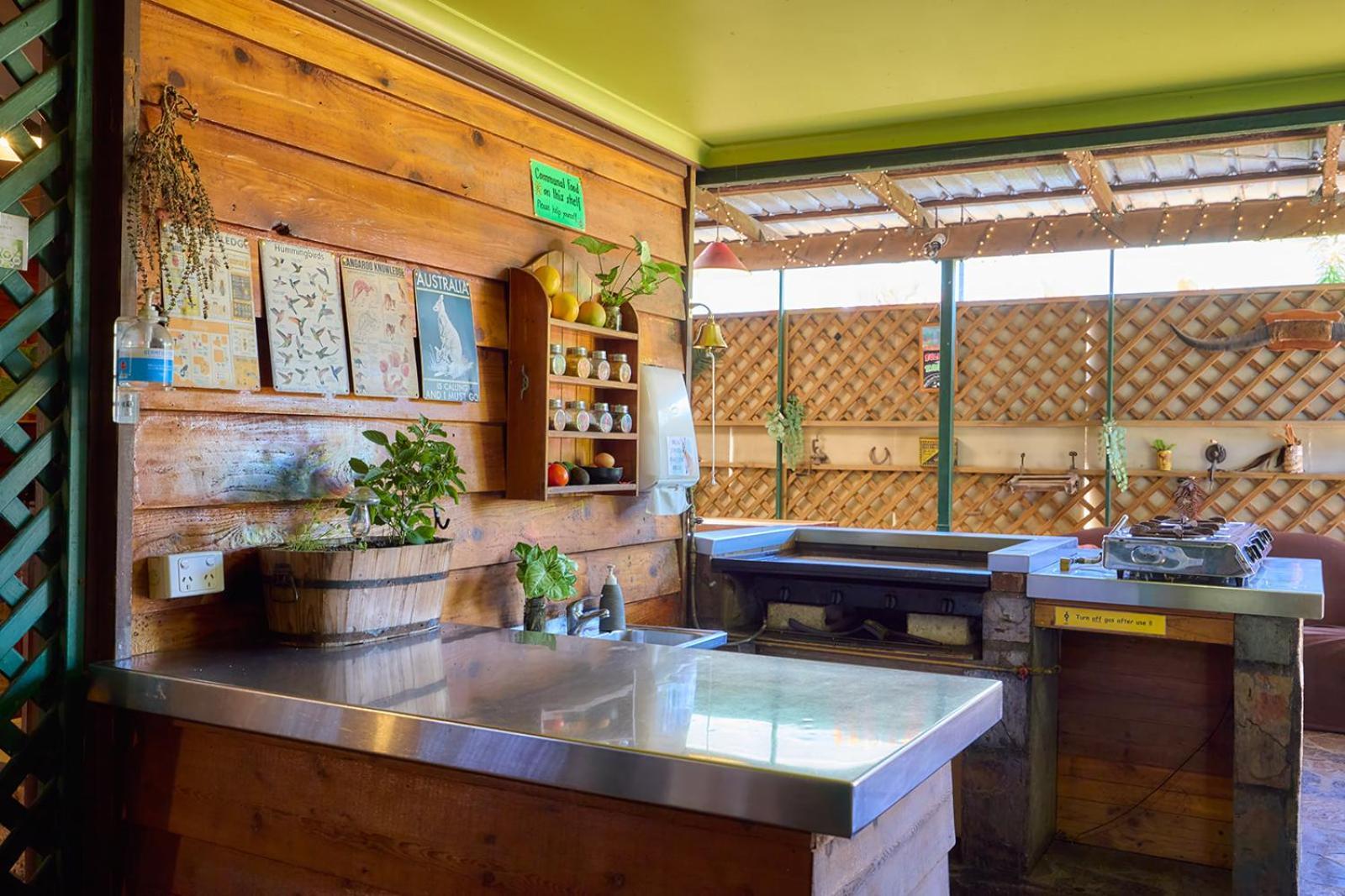 On The Wallaby Eco Lodge Yungaburra Εξωτερικό φωτογραφία